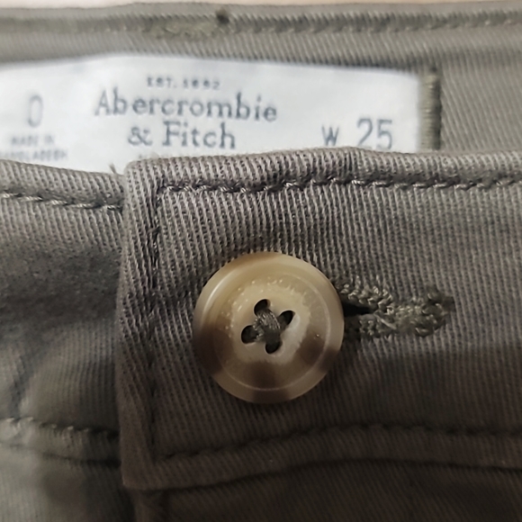 NWT Abercrombie & Fitch Green Boyfriend Short - Picture 6 of 9